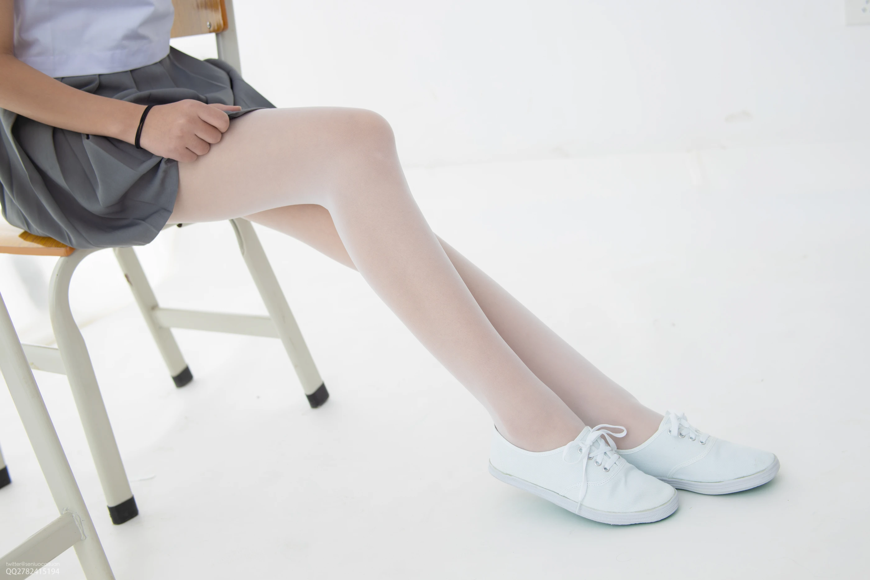 森萝财团 JKFUN 白丝网鞋合辑-1 [56P 1V]插图6